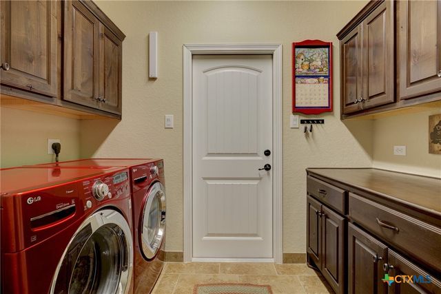 907 Shady Hollow, New Braunfels, TX 78132