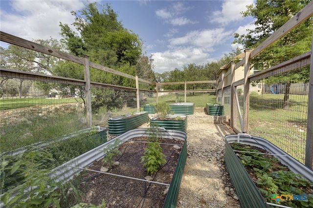 907 Shady Hollow, New Braunfels, TX 78132