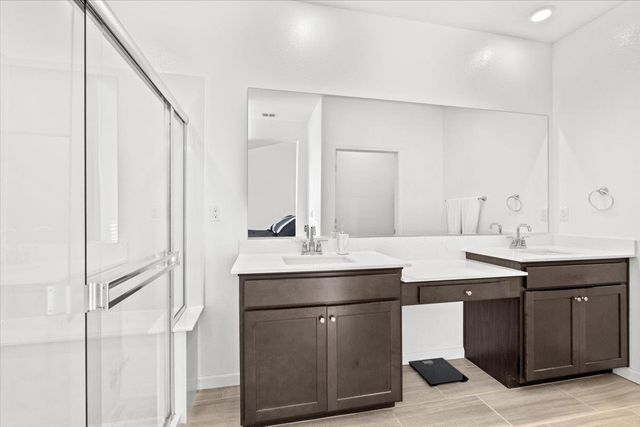 8808 Irondequoit Way, Sacramento, CA 95829