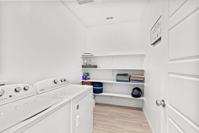 8808 Irondequoit Way, Sacramento, CA 95829