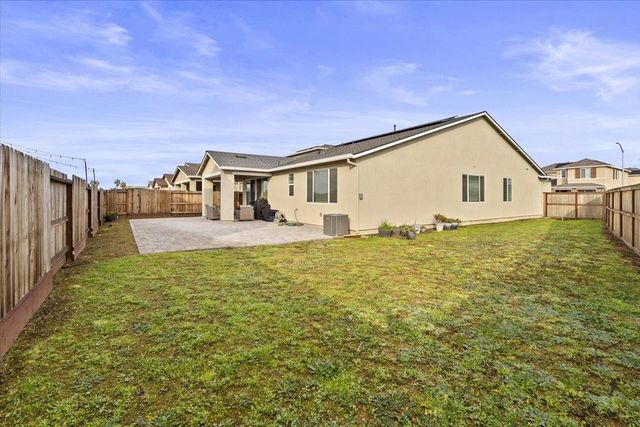 8808 Irondequoit Way, Sacramento, CA 95829