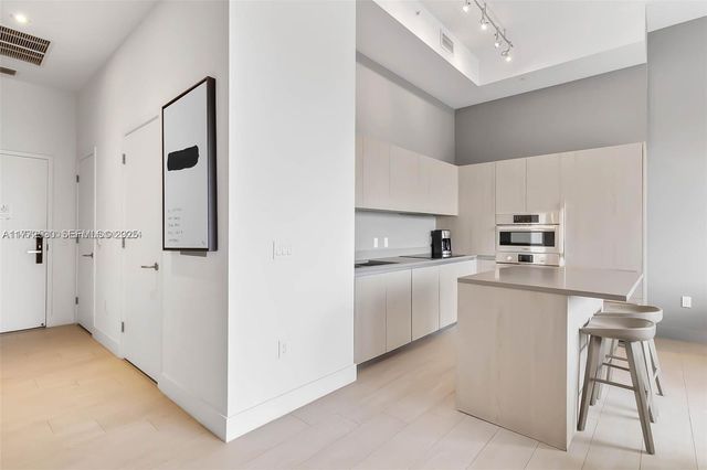 4010 S Ocean Drive R406, Hollywood, FL 33019