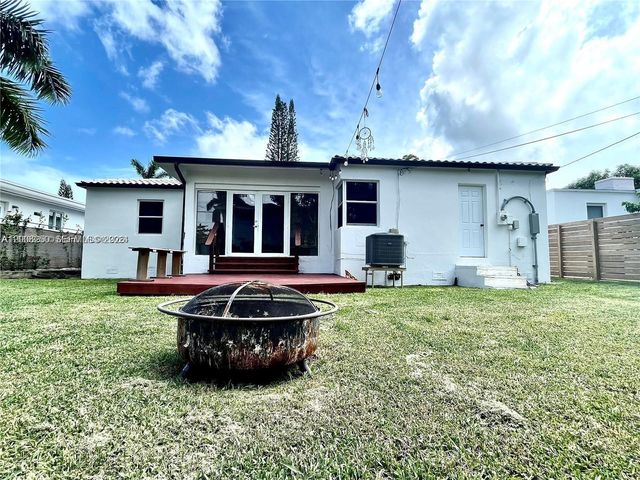 931 NE 81st St, Miami, FL 33138