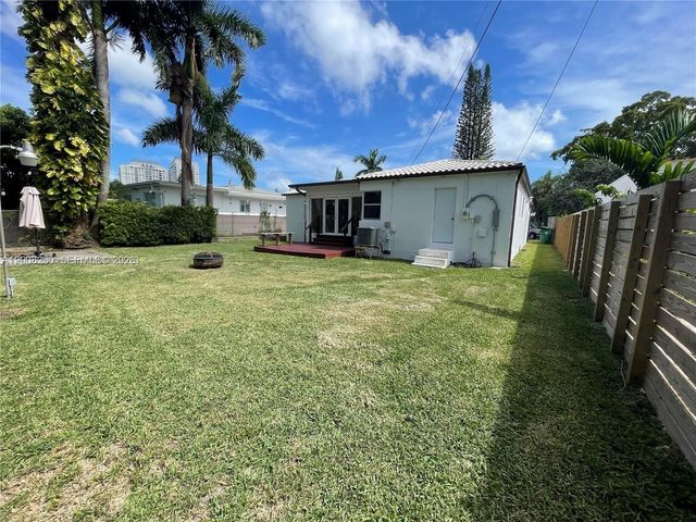 931 NE 81st St, Miami, FL 33138