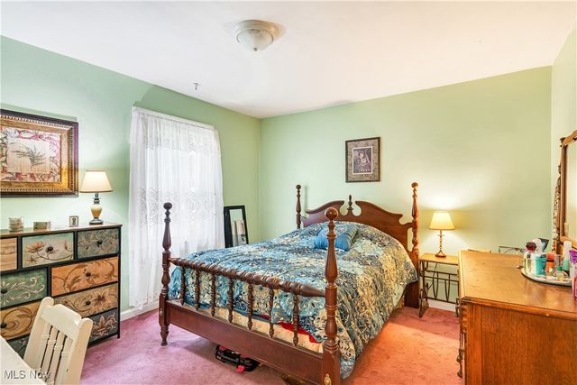 10901 Main Street, New Middletown, OH 44442