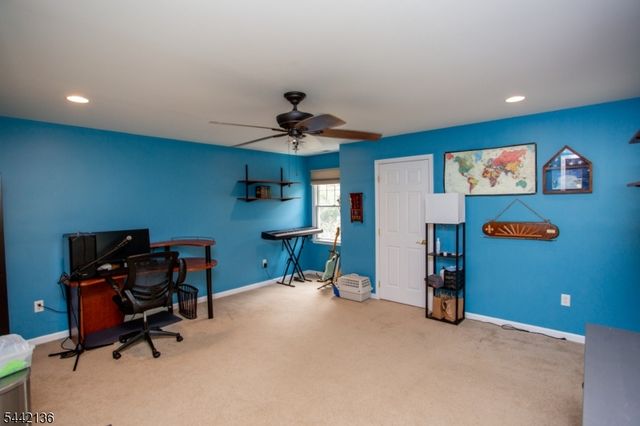 117 Circle Drive South, West Amwell Twp., NJ 08530