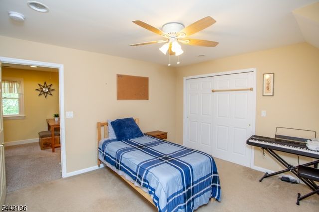 117 Circle Drive South, West Amwell Twp., NJ 08530