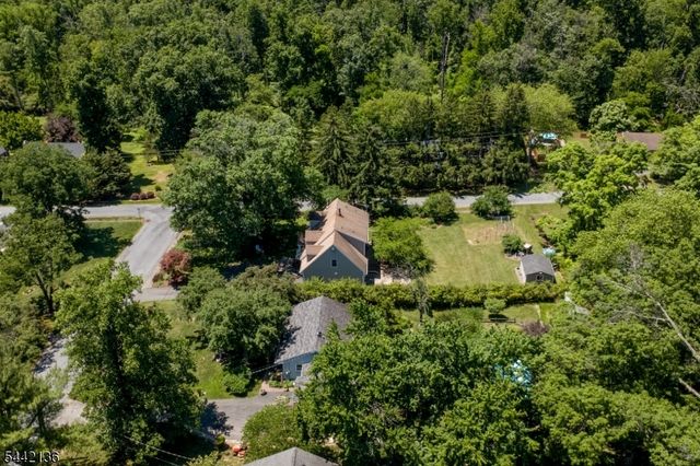 117 Circle Drive South, West Amwell Twp., NJ 08530