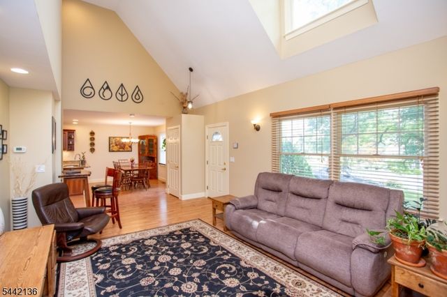 117 Circle Drive South, West Amwell Twp., NJ 08530
