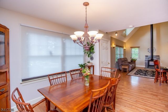 117 Circle Drive South, West Amwell Twp., NJ 08530
