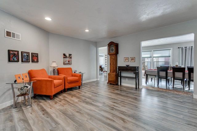 629 BELMONT COURT, Neenah, WI 54956