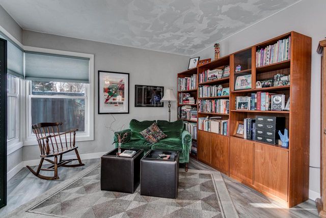 629 BELMONT COURT, Neenah, WI 54956