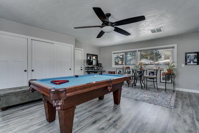 629 BELMONT COURT, Neenah, WI 54956