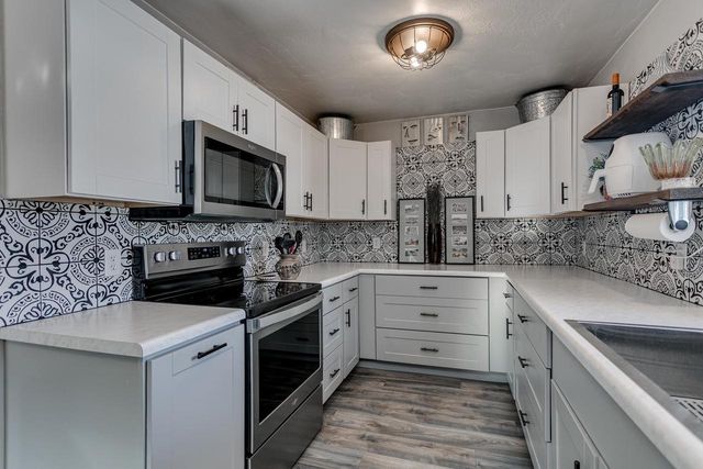 629 BELMONT COURT, Neenah, WI 54956