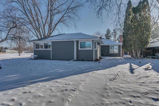 629 BELMONT COURT, Neenah, WI 54956