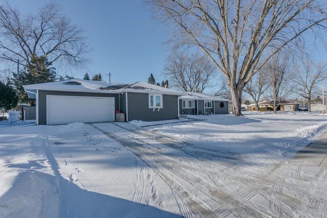 629 BELMONT COURT, Neenah, WI 54956