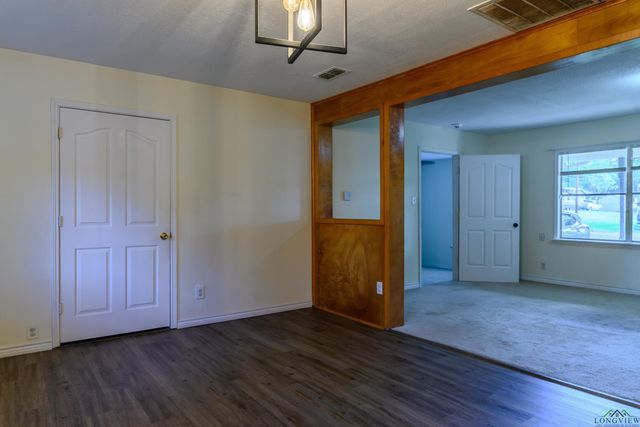 205 AUSTIN PARKWAY, Lone Star, TX 75668