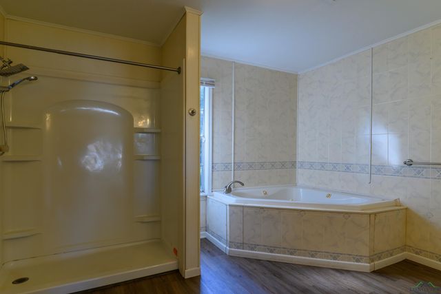 205 AUSTIN PARKWAY, Lone Star, TX 75668