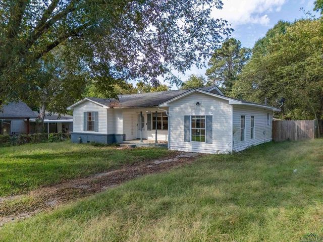 205 AUSTIN PARKWAY, Lone Star, TX 75668