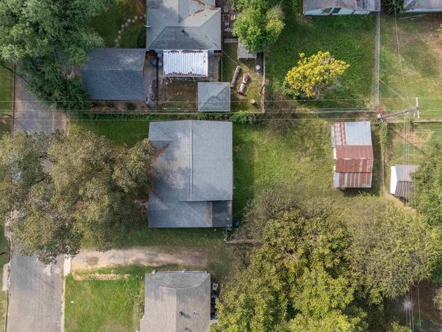 205 AUSTIN PARKWAY, Lone Star, TX 75668