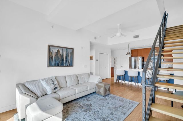 1010 CENTRAL AVENUE 427, St Petersburg, FL 33705