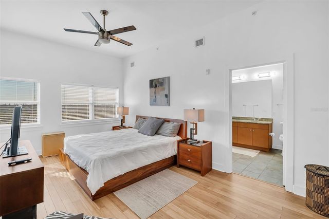 1010 CENTRAL AVENUE 427, St Petersburg, FL 33705