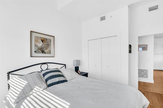 1010 CENTRAL AVENUE 427, St Petersburg, FL 33705