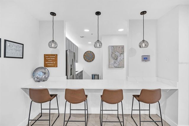 1010 CENTRAL AVENUE 427, St Petersburg, FL 33705