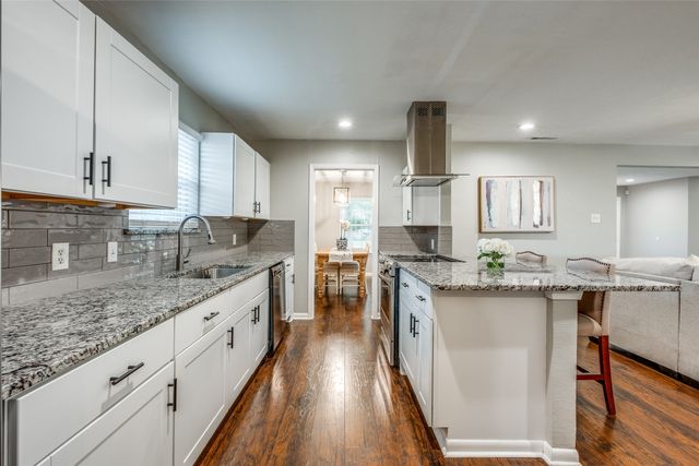 2920 Sharpview Lane, Dallas, TX 75228
