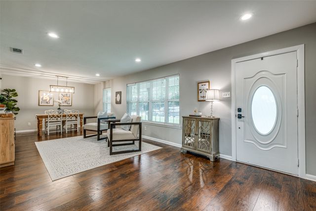 2920 Sharpview Lane, Dallas, TX 75228