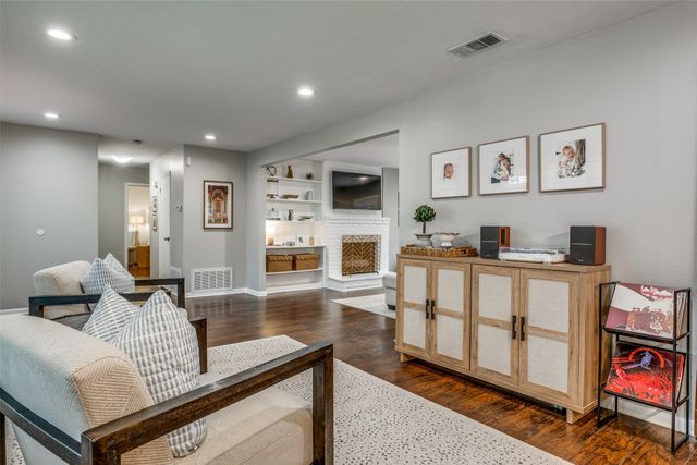 2920 Sharpview Lane, Dallas, TX 75228