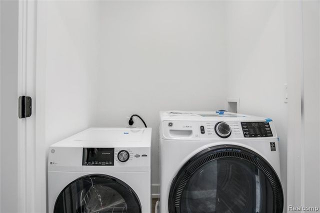 30005 Center Street 12, New Hudson, MI 48165