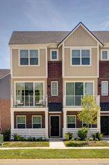 30005 Center Street 12, New Hudson, MI 48165