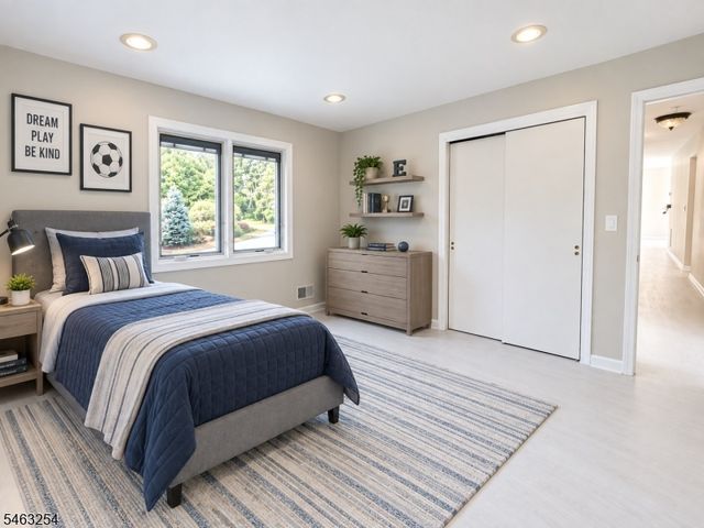 95 Eagle Rock Ave, Roseland Boro, NJ 07068