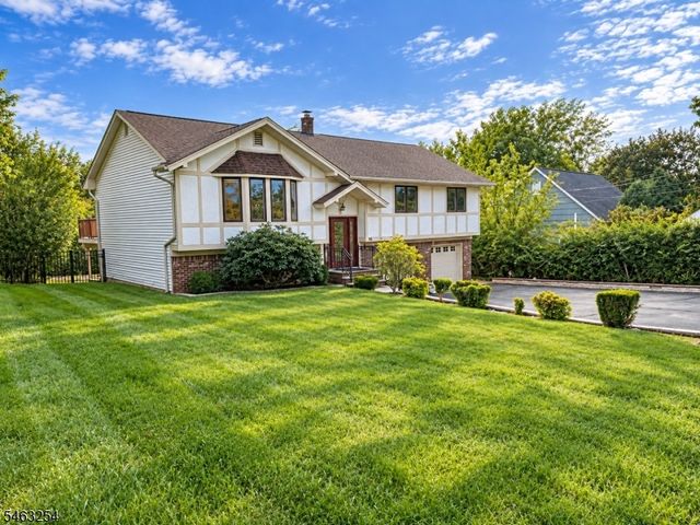 95 Eagle Rock Ave, Roseland Boro, NJ 07068