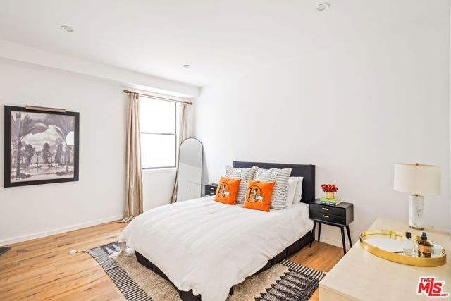 129 Outrigger Mall, Marina Del Rey, CA 90292