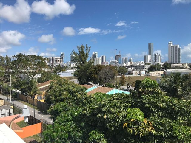 1815 NW 1st CT 8, Miami, FL 33136