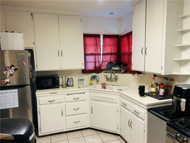 3432 N Sierra Way, San Bernardino, CA 92405