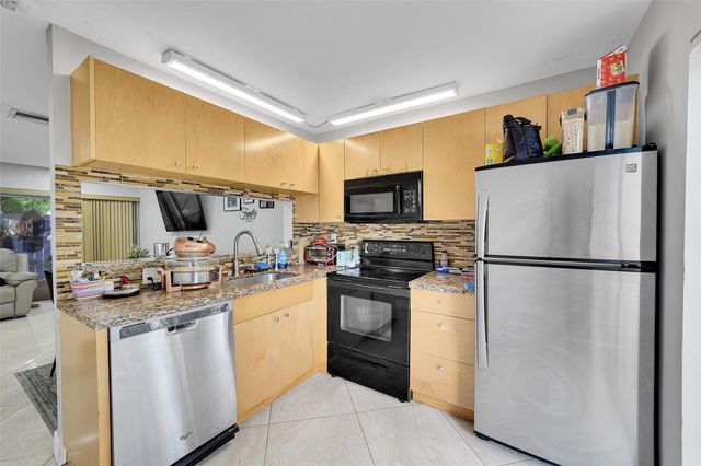 3103 NW 5th Terrace 4, Pompano Beach, FL 33064