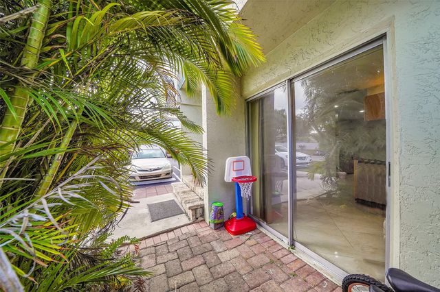3103 NW 5th Terrace 4, Pompano Beach, FL 33064