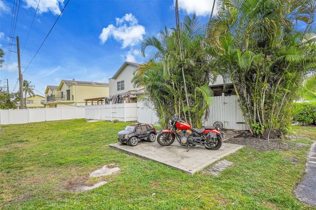 3103 NW 5th Terrace 4, Pompano Beach, FL 33064