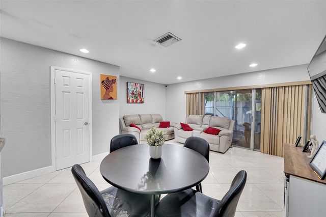3103 NW 5th Terrace 4, Pompano Beach, FL 33064