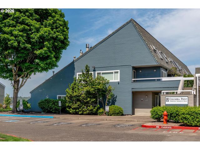 113 N HAYDEN BAY Dr, Portland, OR 97217