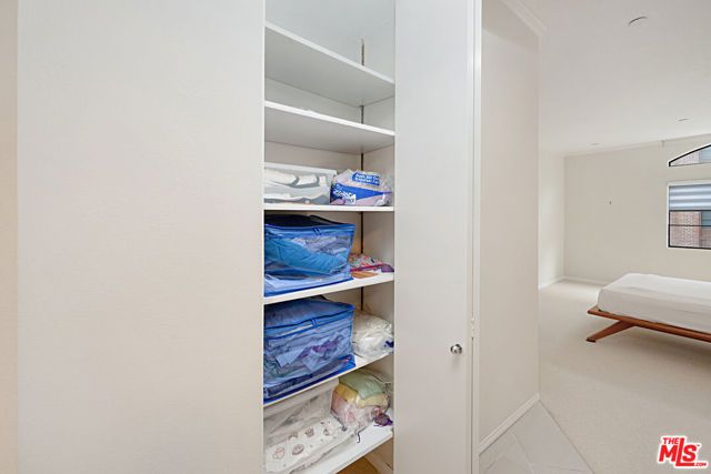 200 N Swall Drive 553, Beverly Hills, CA 90211