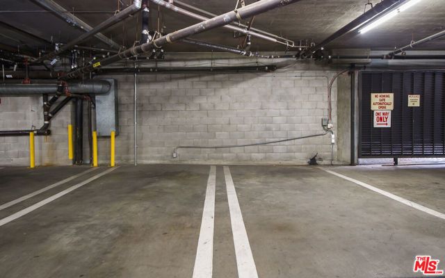 200 N Swall Drive 553, Beverly Hills, CA 90211