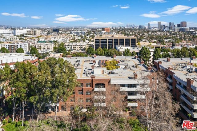 200 N Swall Drive 553, Beverly Hills, CA 90211