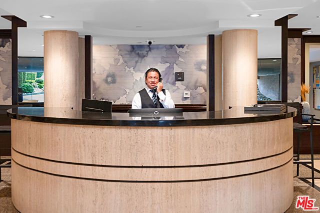 200 N Swall Drive 553, Beverly Hills, CA 90211