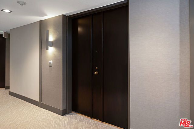 200 N Swall Drive 553, Beverly Hills, CA 90211