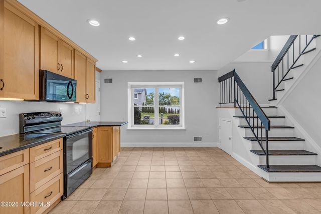 1584 Alamitos Drive, Lakewood, NJ 08701