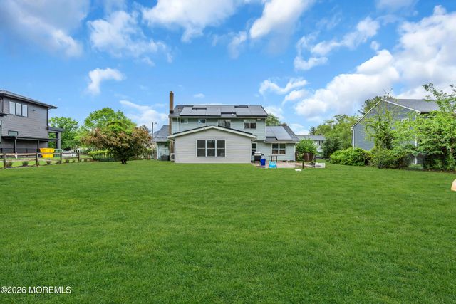 1584 Alamitos Drive, Lakewood, NJ 08701